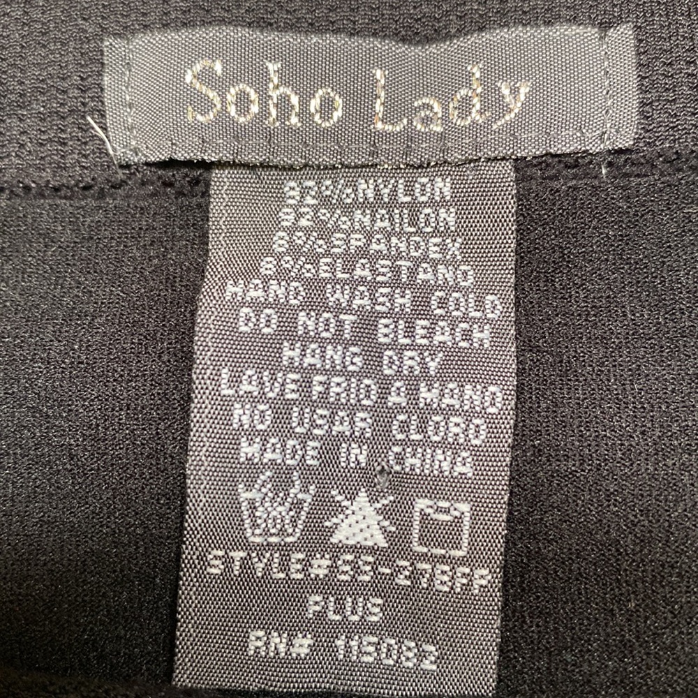 Women’s Large black Soho Lady yoga/stretchy bling capris. - Picture 10 of 10